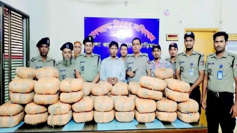 ব্রাহ্মণবাড়িয়ায় ১৮০ কেজি গাঁজা উদ্ধার, প্রাইভেটকারসহ আটক ১ জন 